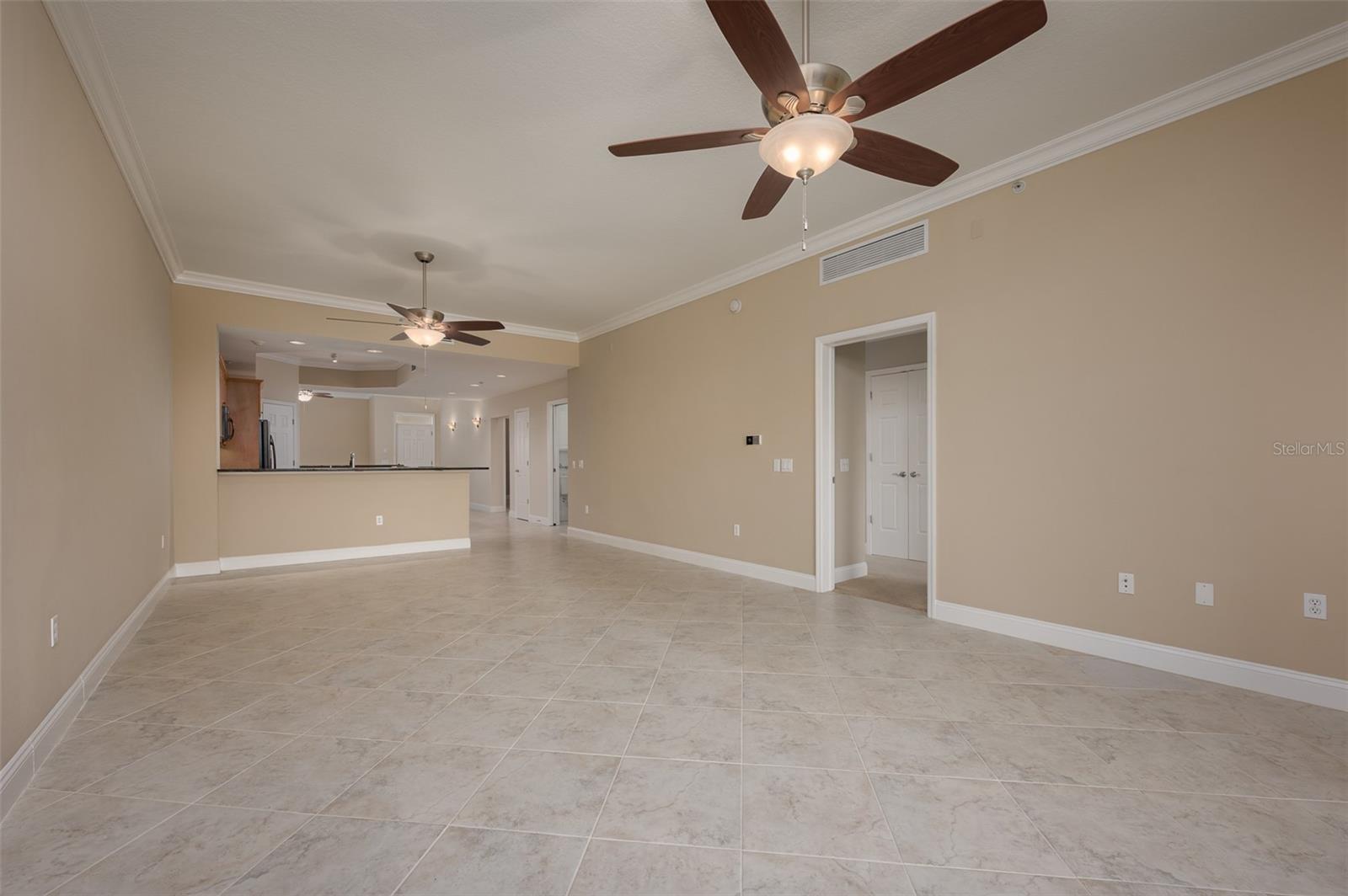 Image 12 of 45 For 7710 Lake Vista Court 403
