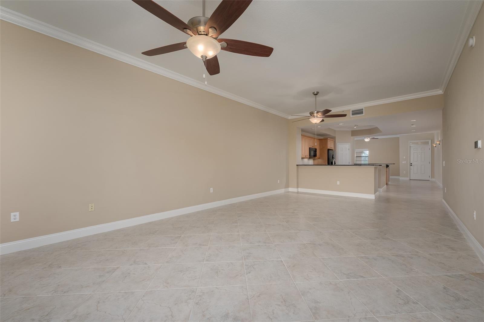 Image 13 of 45 For 7710 Lake Vista Court 403