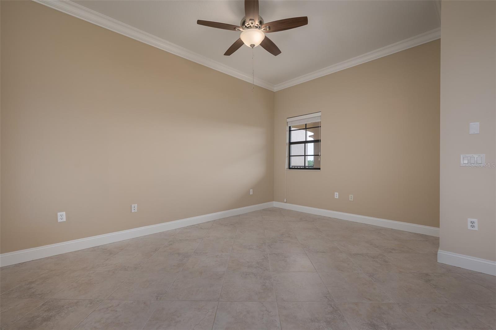 Image 19 of 45 For 7710 Lake Vista Court 403