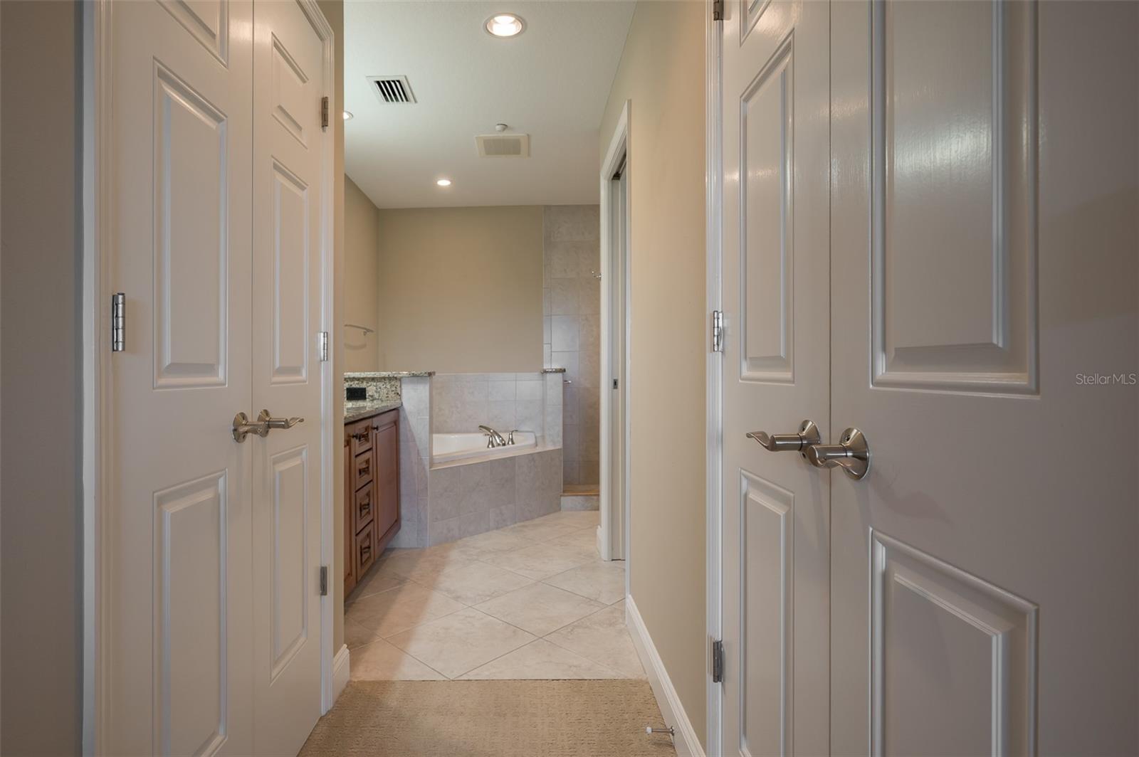 Image 24 of 45 For 7710 Lake Vista Court 403