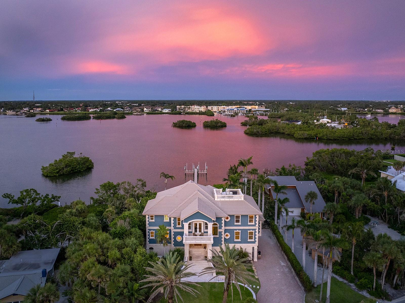 Image 50 of 51 For 144 Casey Key Road