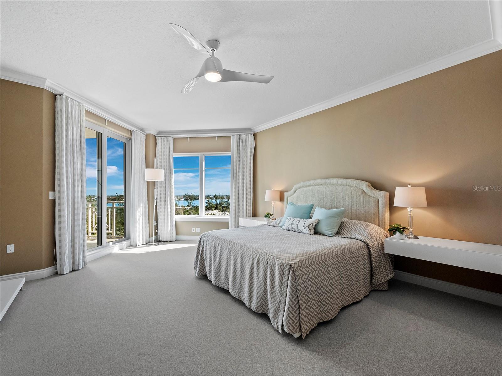 Image 18 of 41 For 2050 Benjamin Franklin Drive 601-a