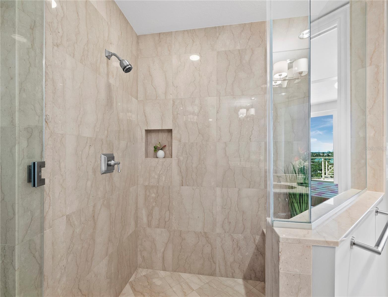 Image 30 of 41 For 2050 Benjamin Franklin Drive 601-a