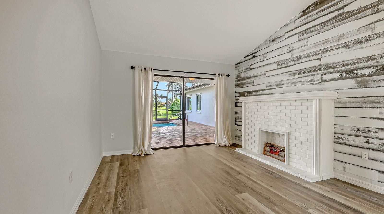 Image 16 of 58 For 4293 Kingston Court