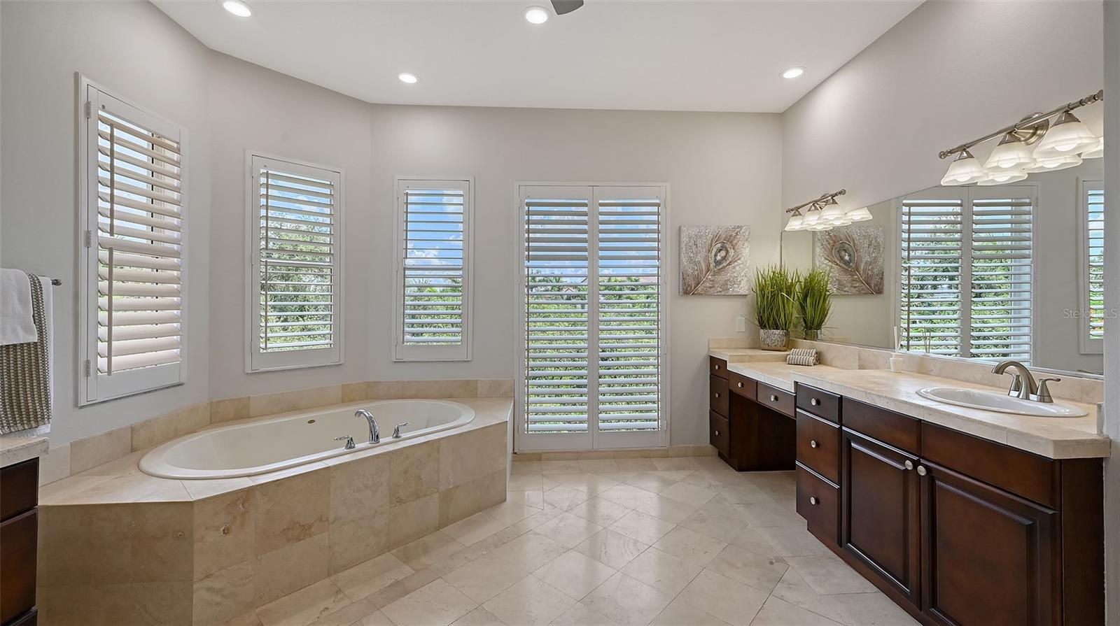 Image 50 of 71 For 7154 Hawks Harbor Circle