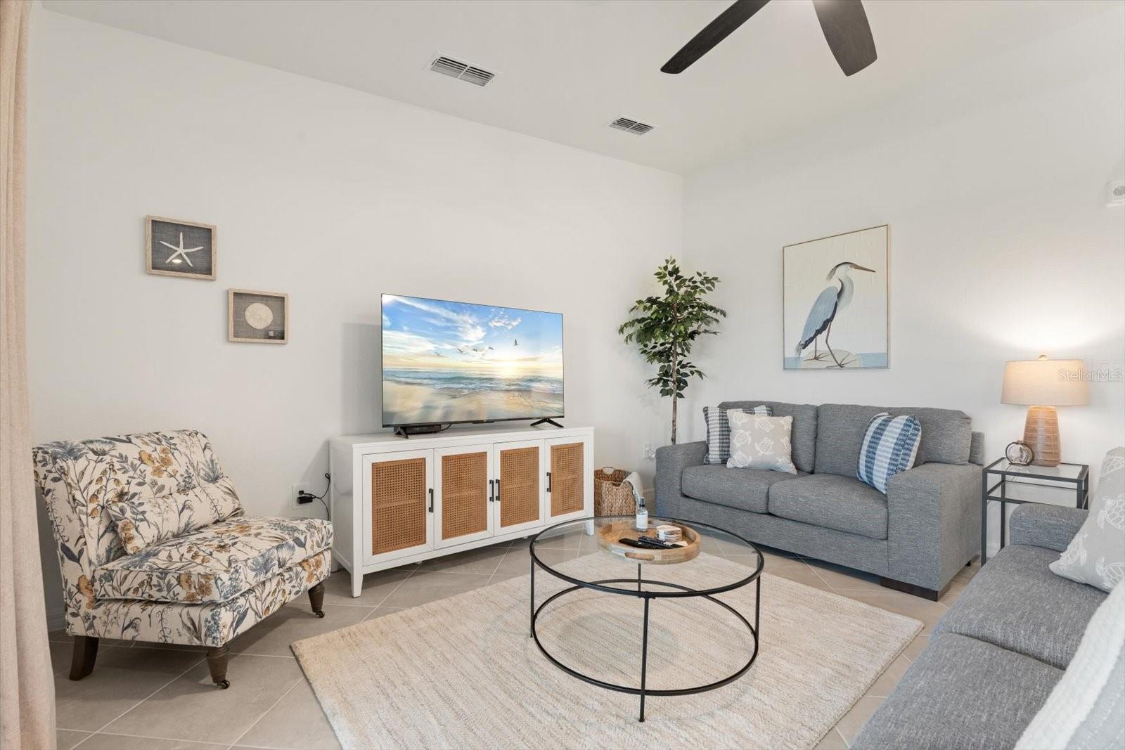 Image 21 of 53 For 17475 Opal Sand Dr.  204