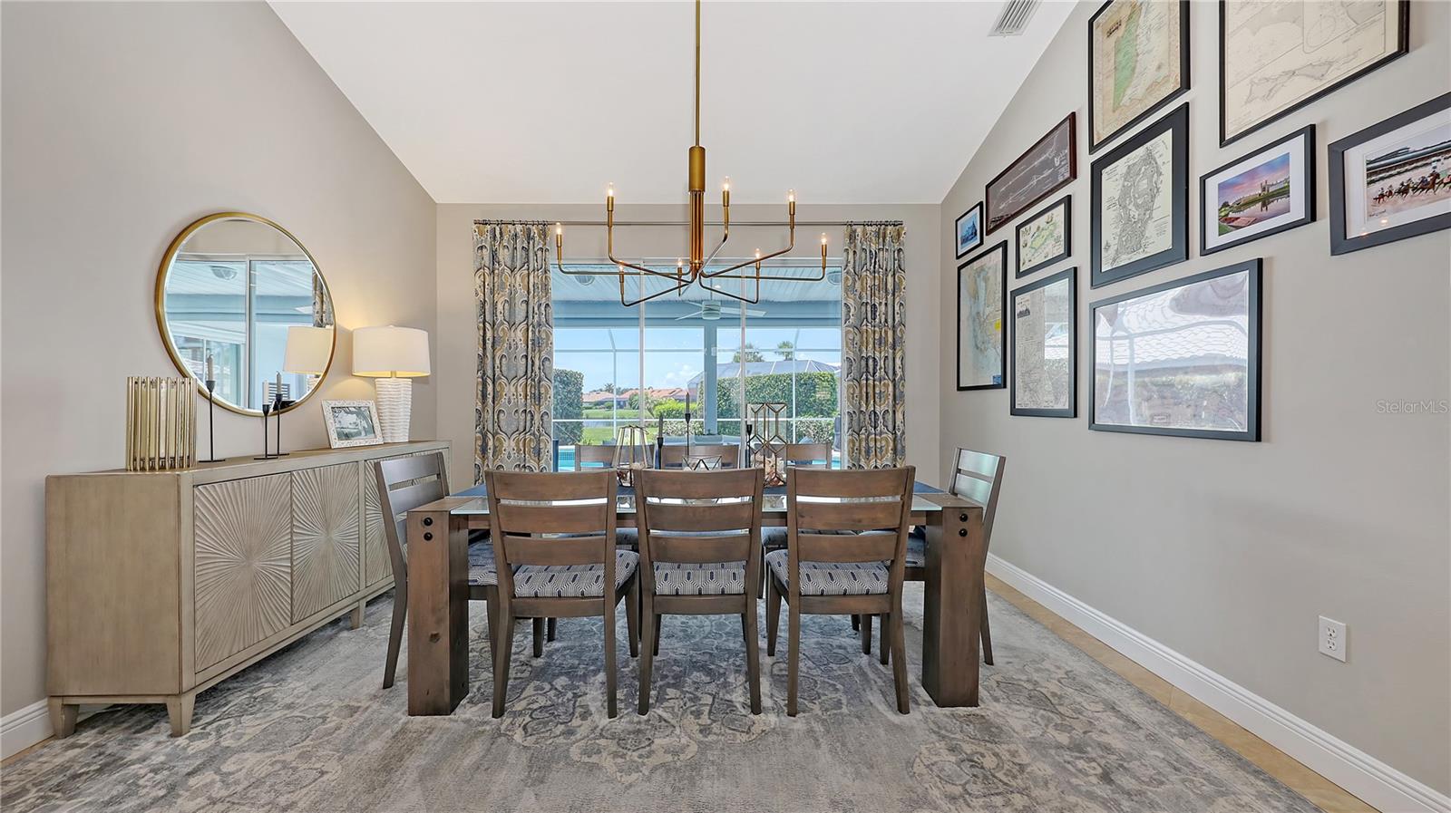 Image 11 of 51 For 1689 Valley Drive