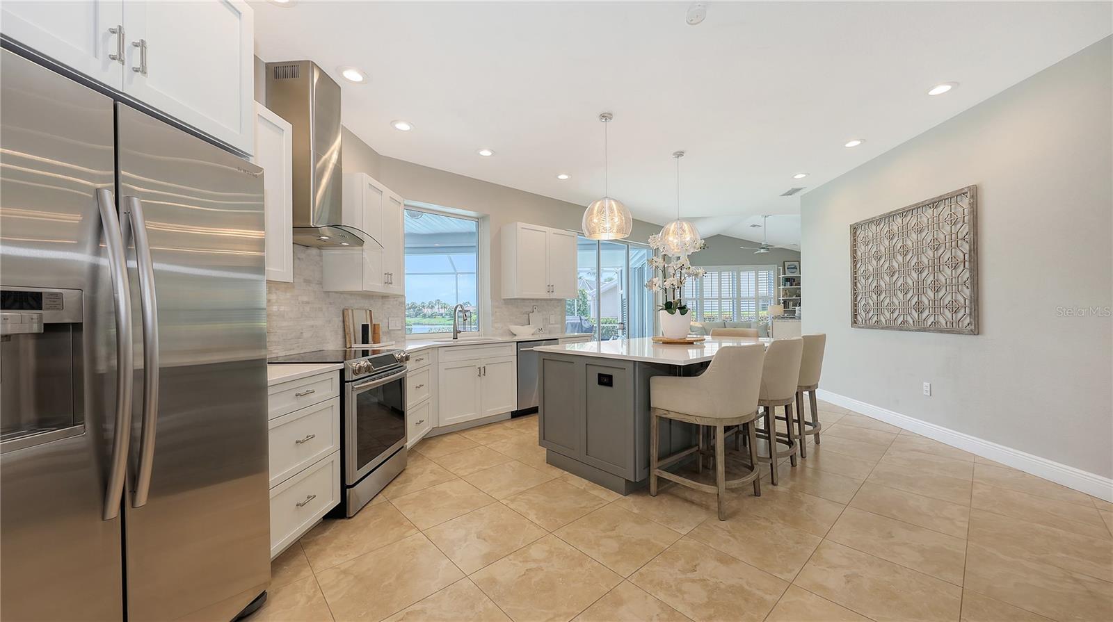 Image 18 of 51 For 1689 Valley Drive