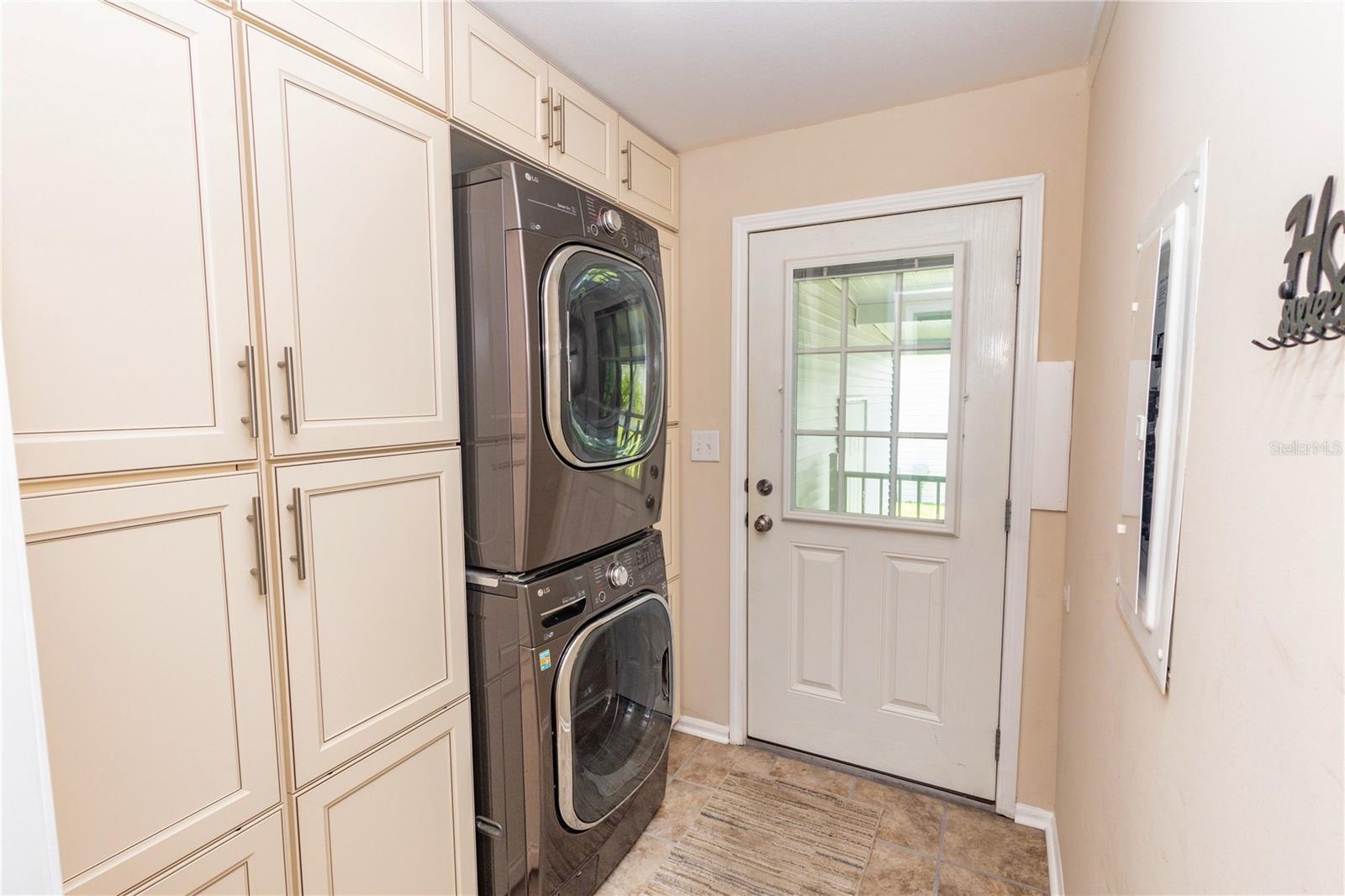 Image 10 of 23 For 3522 70th Avenue E