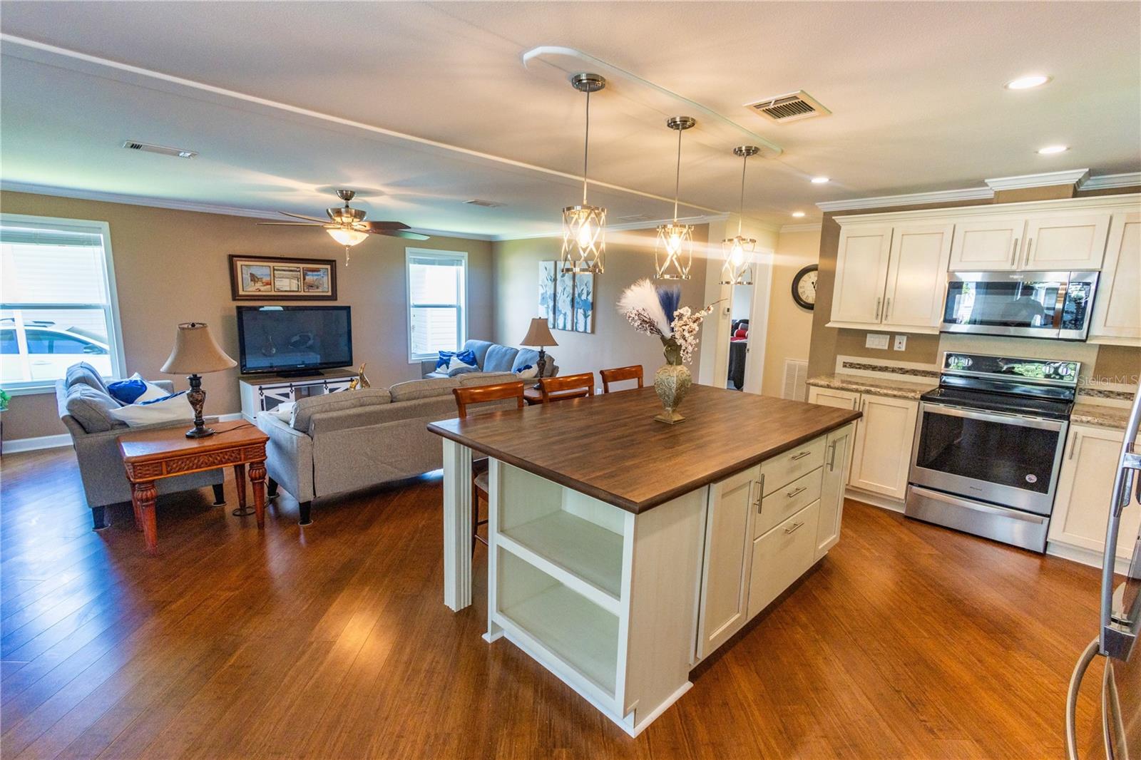 Image 2 of 23 For 3522 70th Avenue E