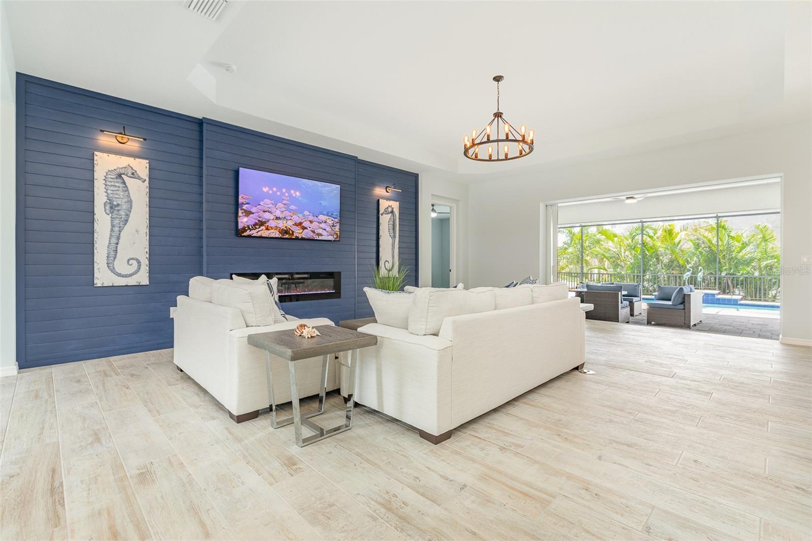 Image 8 of 51 For 8144 37th Avenue Circle W