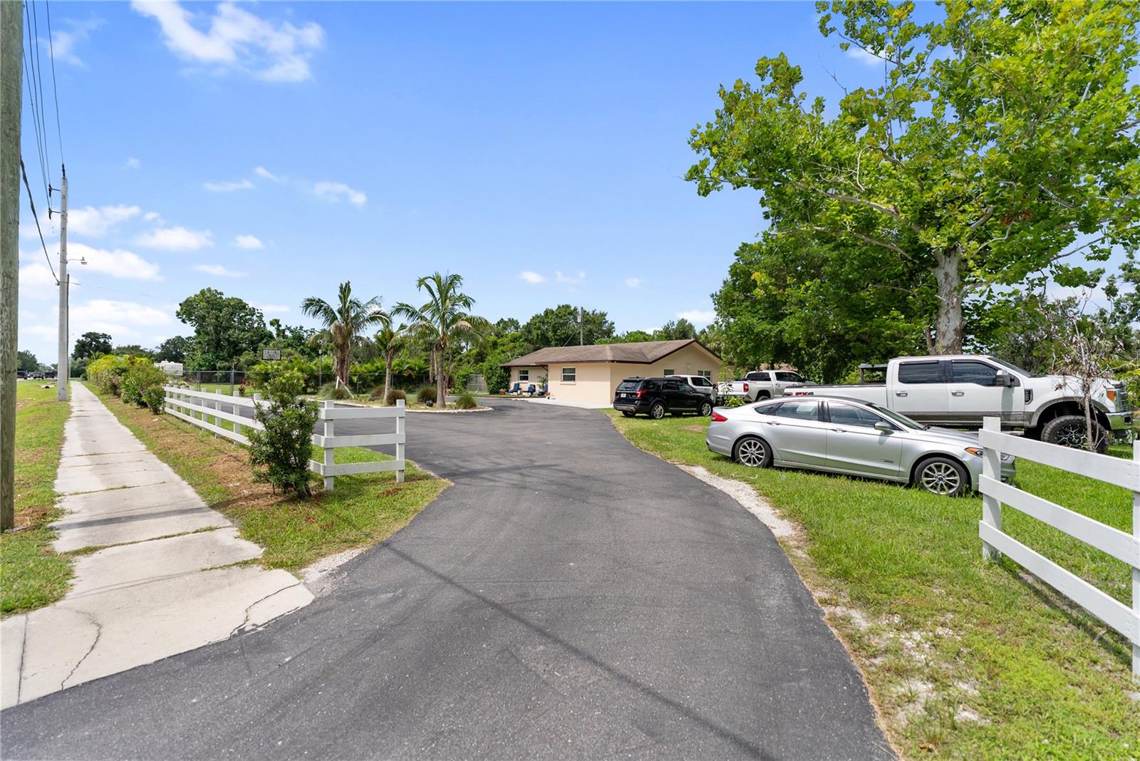 Image 2 of 66 For 1412 57th Street E