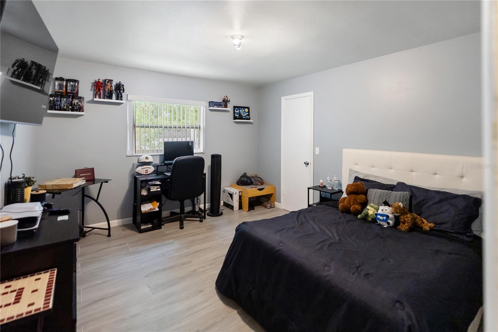 Image 53 of 66 For 1412 57th Street E