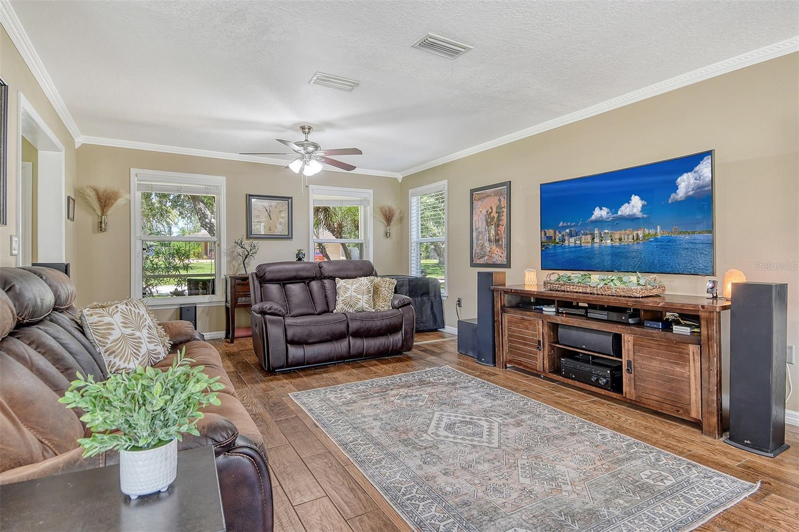 Image 11 of 45 For 1131 133rd Street E