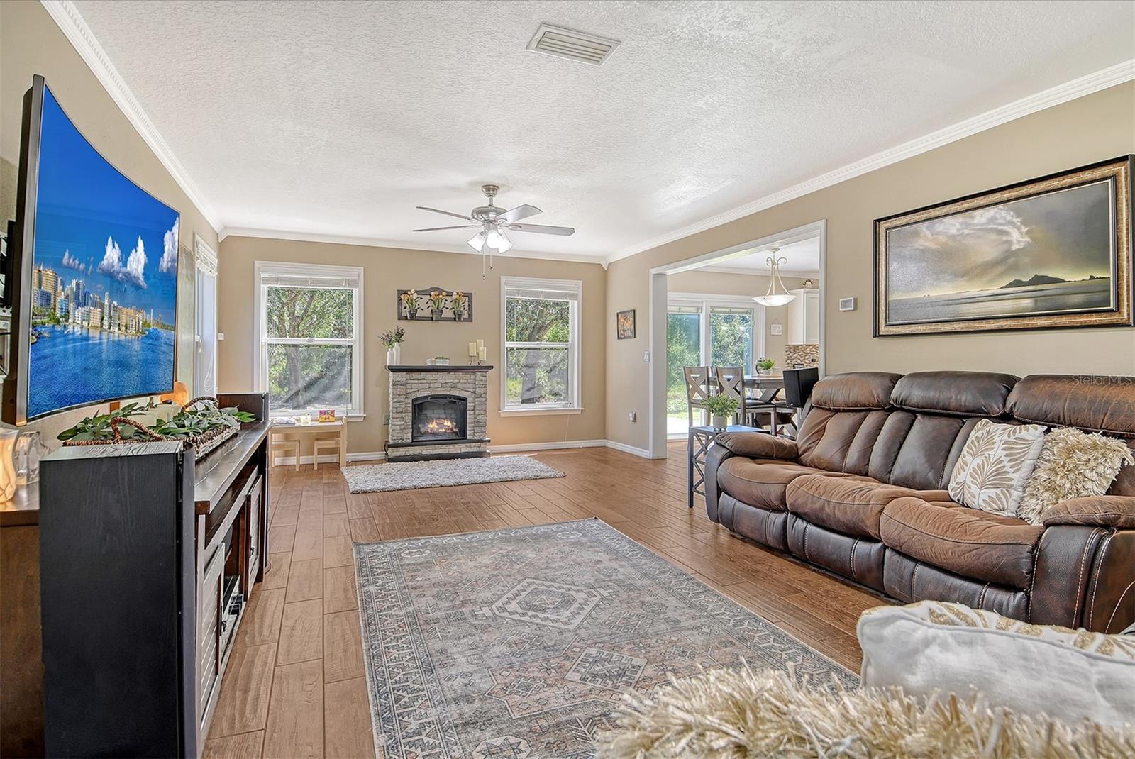 Image 8 of 45 For 1131 133rd Street E