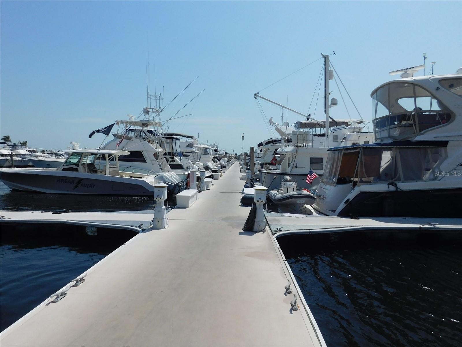 Image 46 of 59 For 102 Rivieria Dunes Way N 21