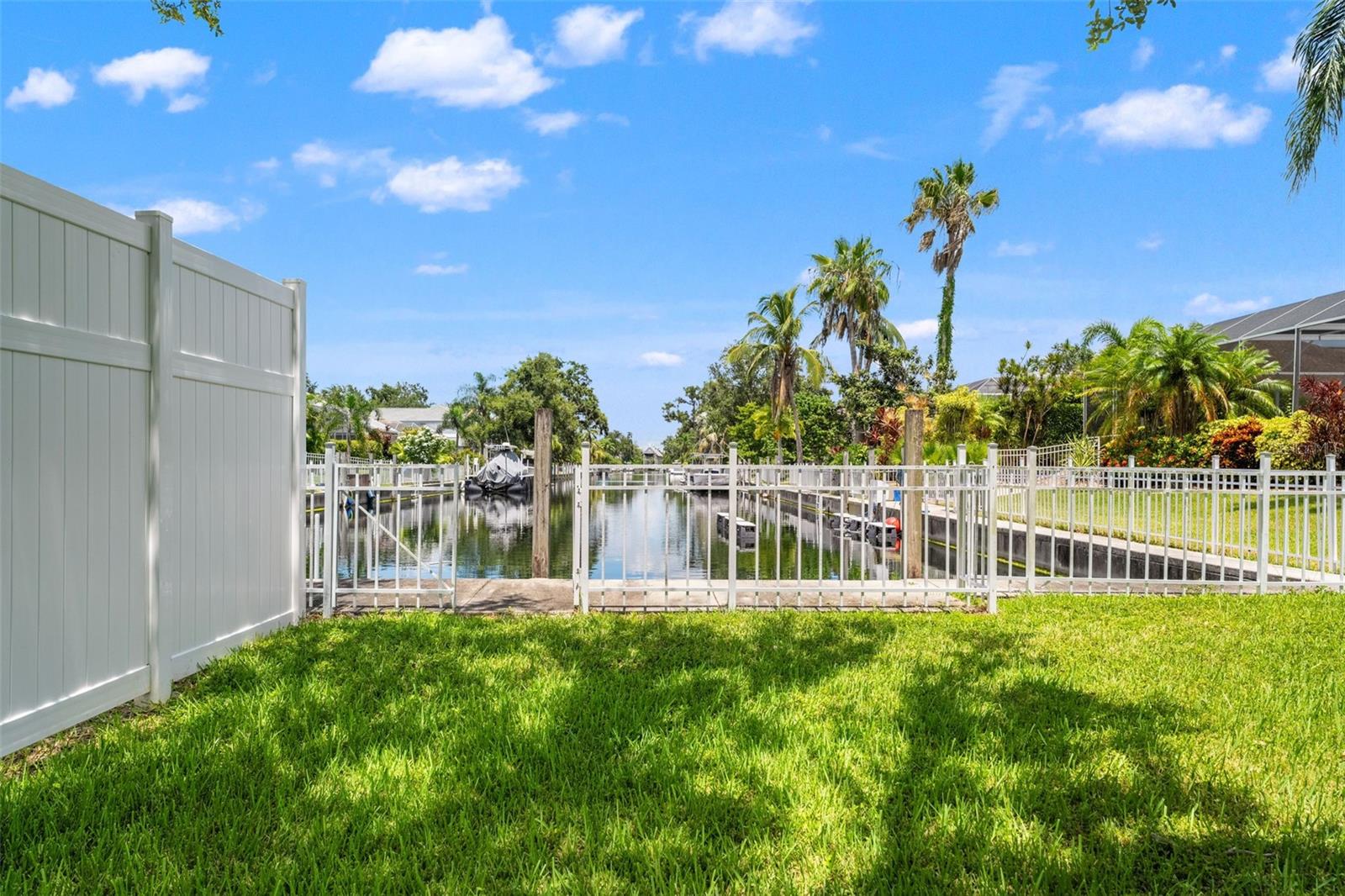 Image 44 of 57 For 4415 Barracuda Drive