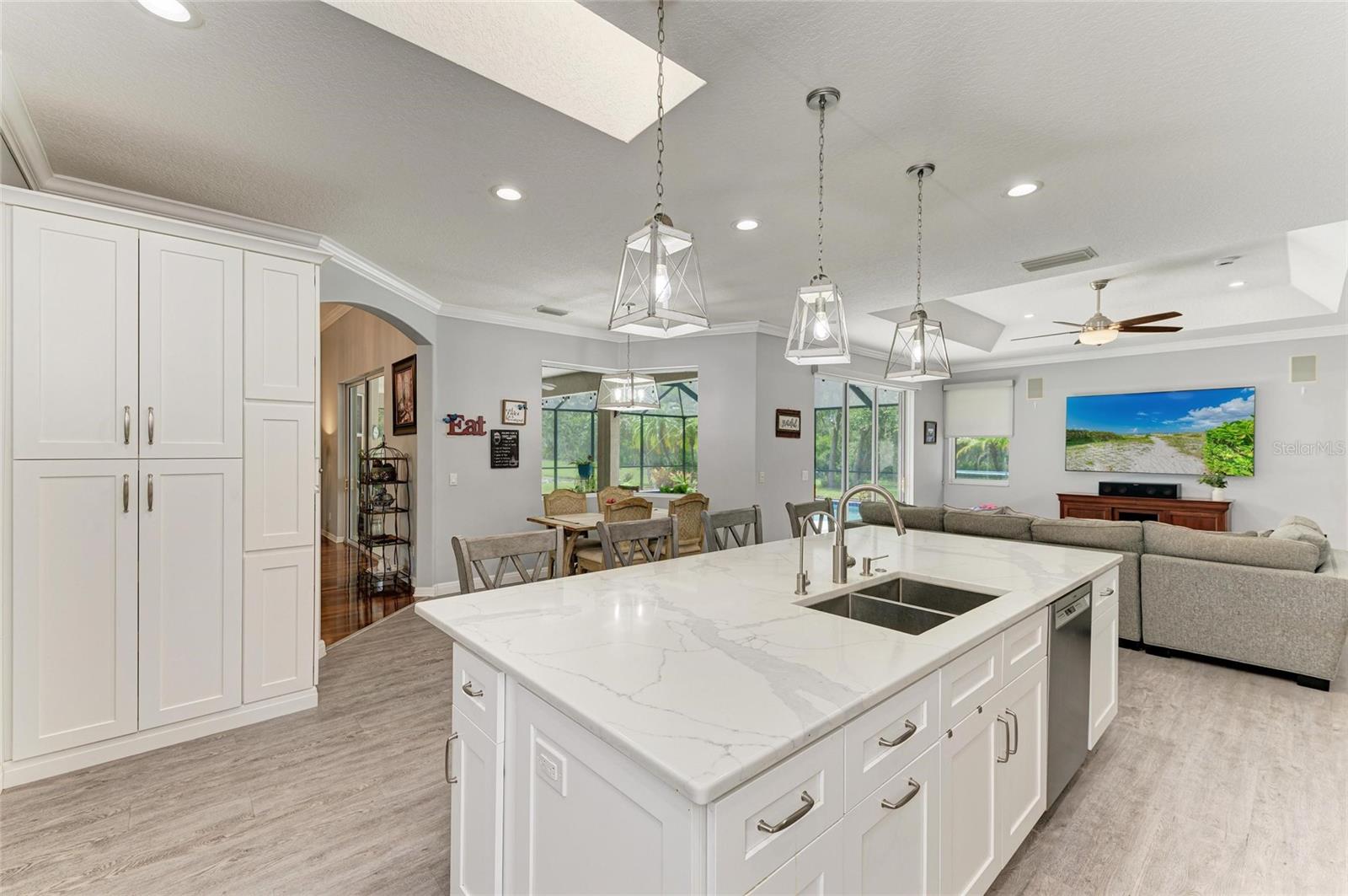 Image 14 of 51 For 22403 75th Avenue E