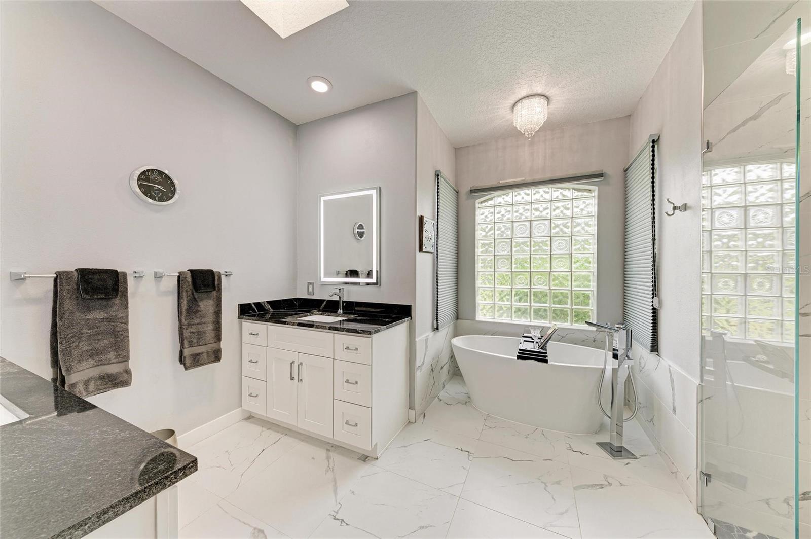 Image 25 of 51 For 22403 75th Avenue E