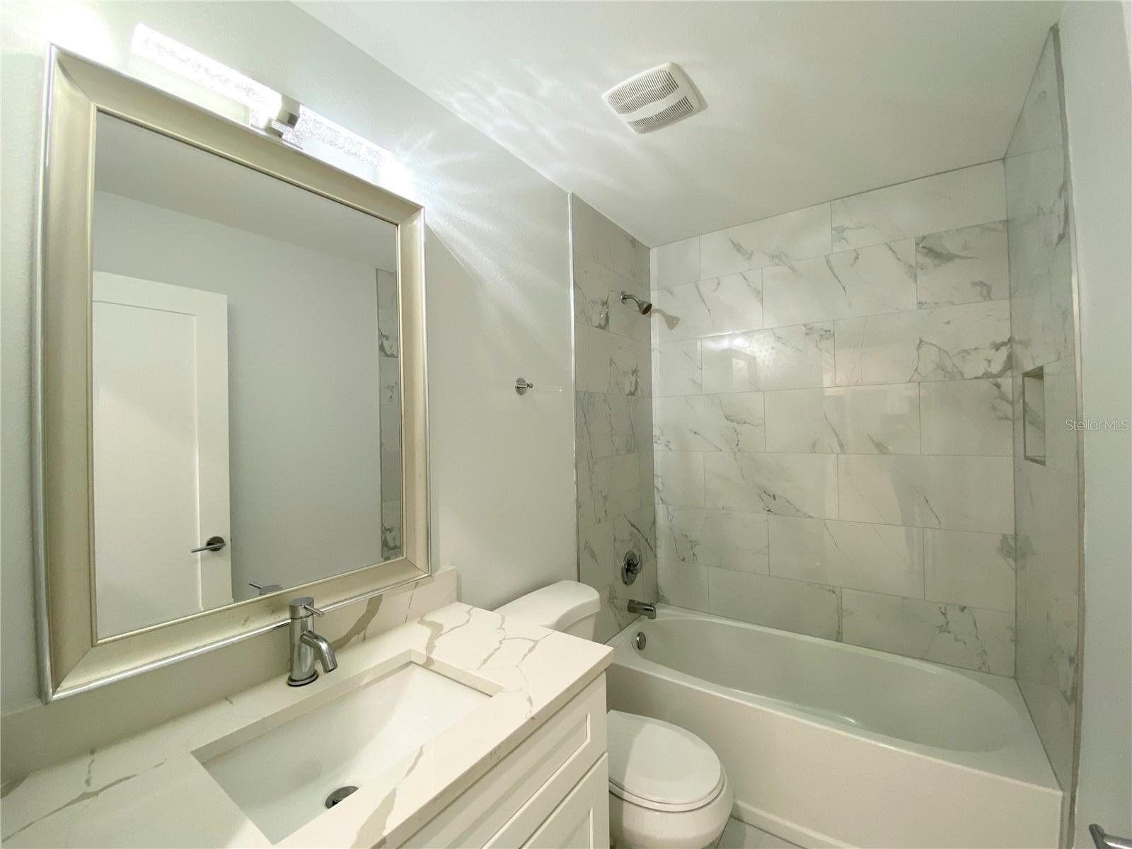 Image 11 of 19 For 12390 Talavera Street