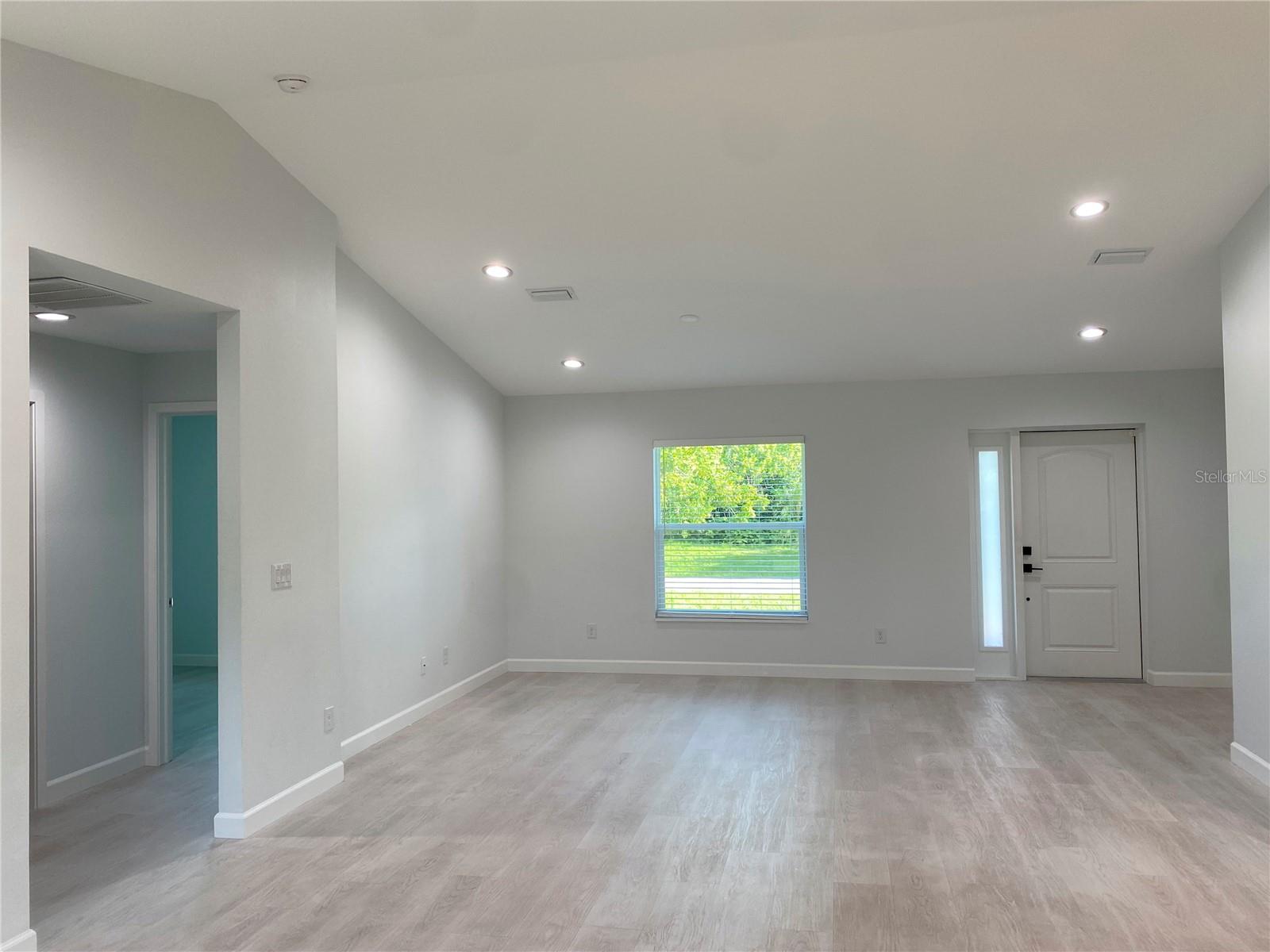 Image 7 of 19 For 12390 Talavera Street