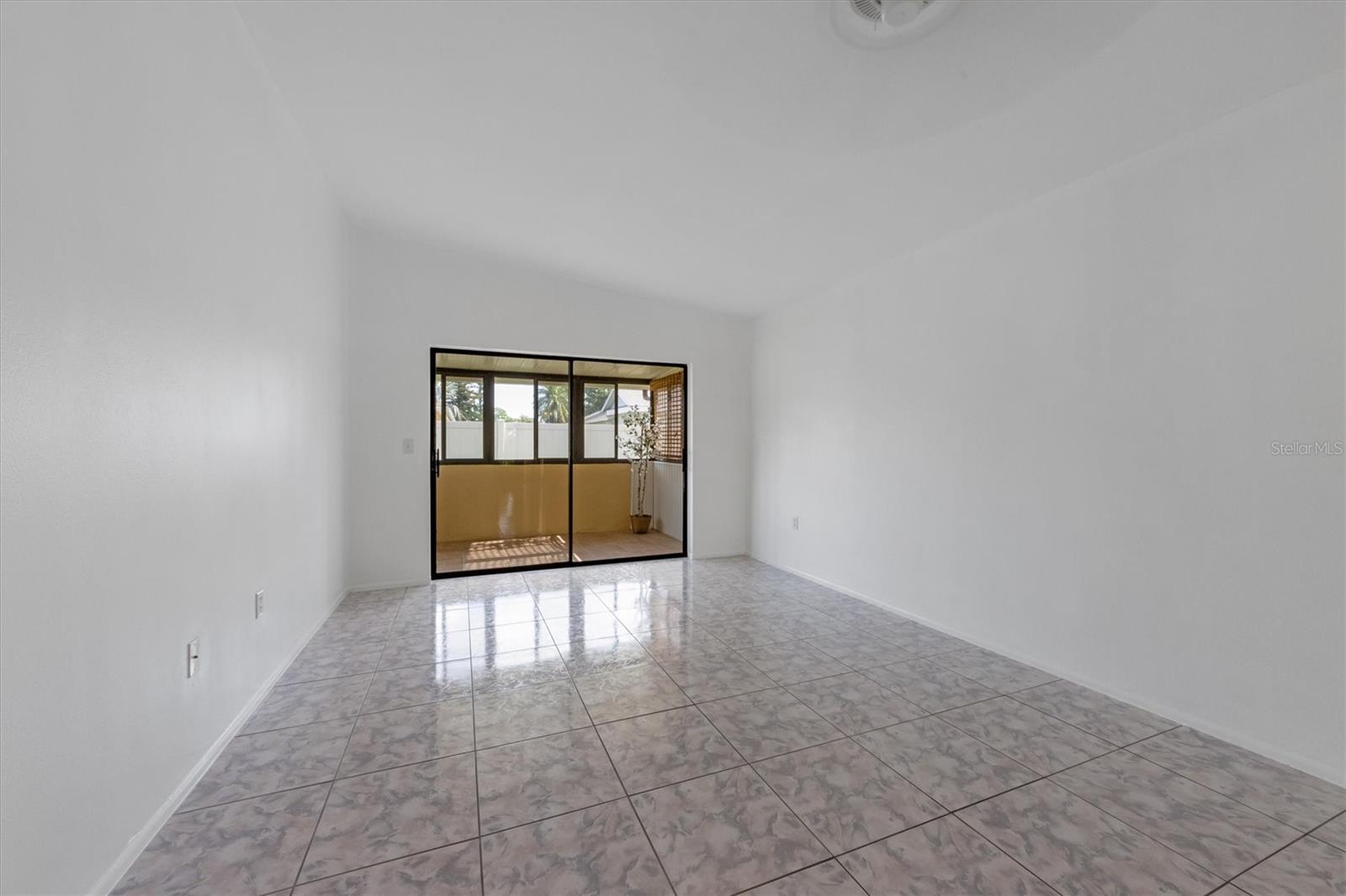 Image 4 of 16 For 5632 12th Avenue W 5632