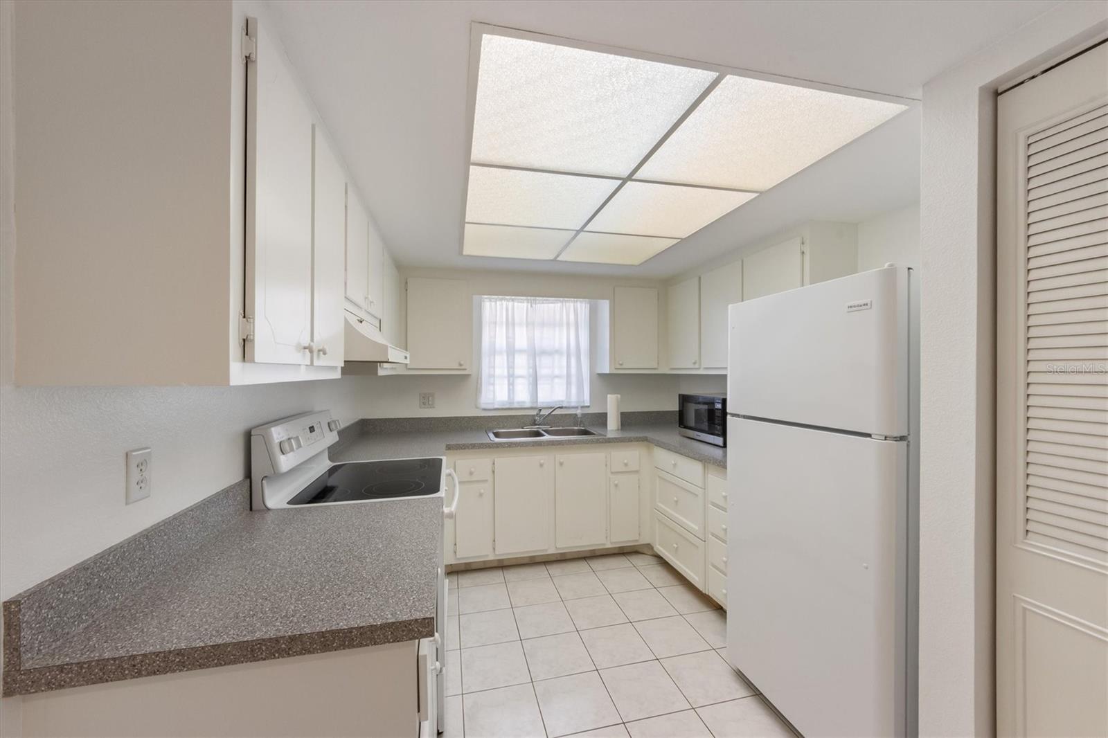 Image 7 of 16 For 5632 12th Avenue W 5632