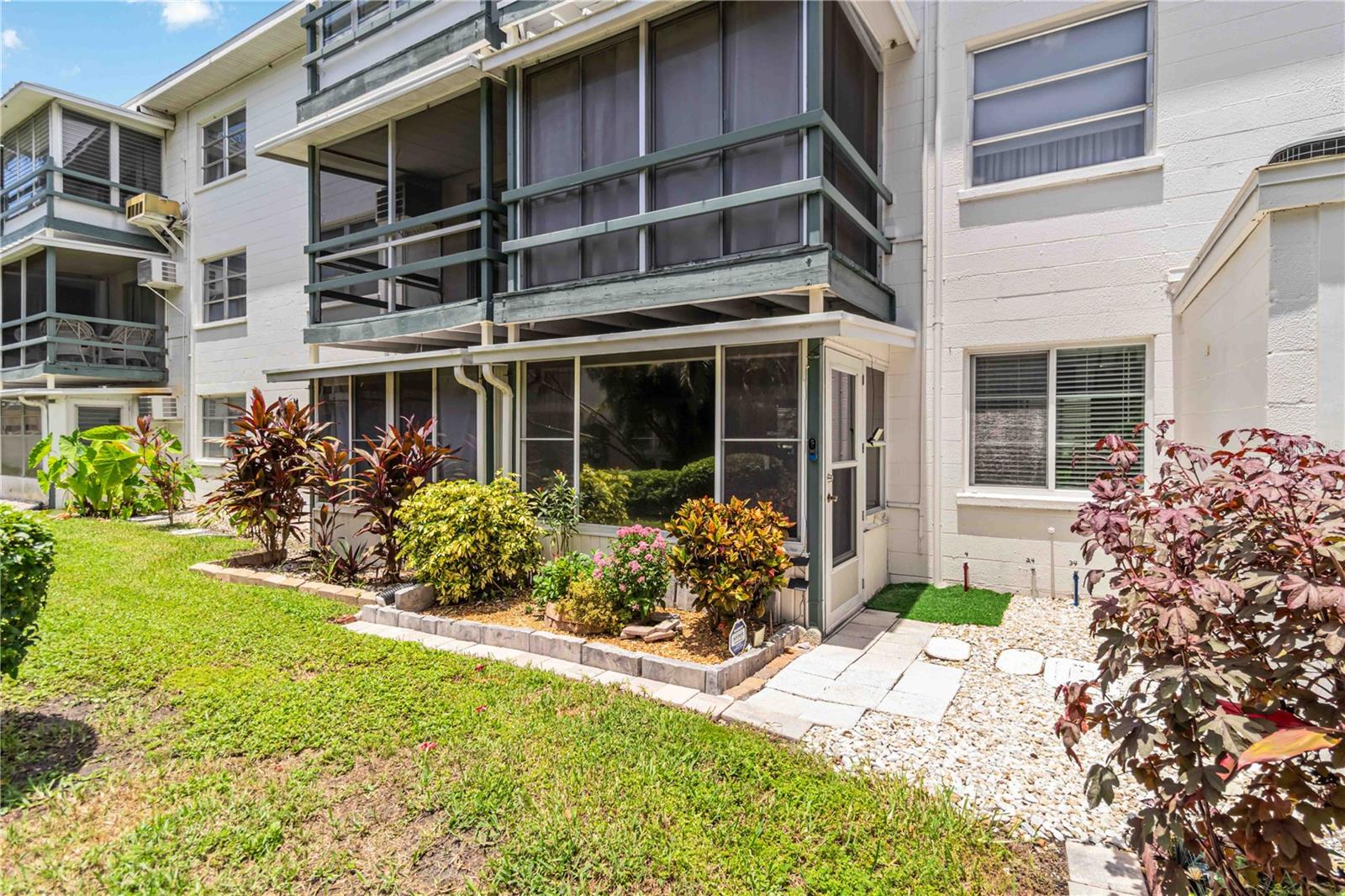 Image 16 of 22 For 1850 Sunny Drive F4