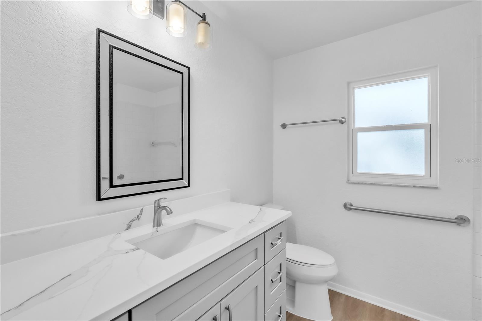 Image 11 of 31 For 22217 Olean Boulevard