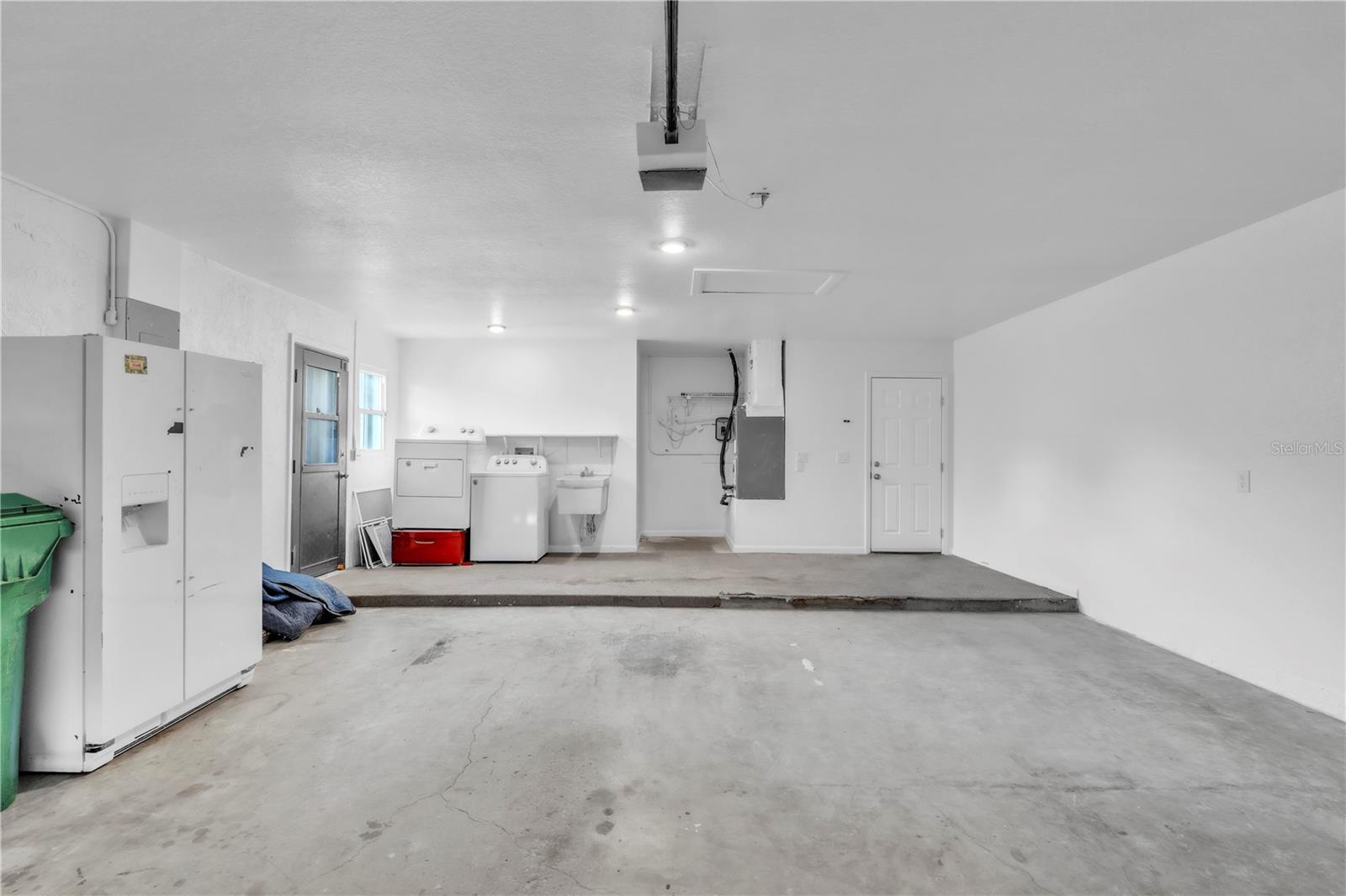 Image 21 of 31 For 22217 Olean Boulevard