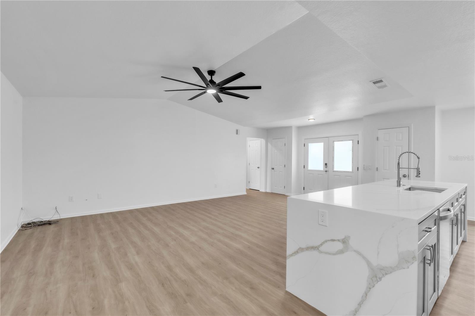 Image 22 of 31 For 22217 Olean Boulevard