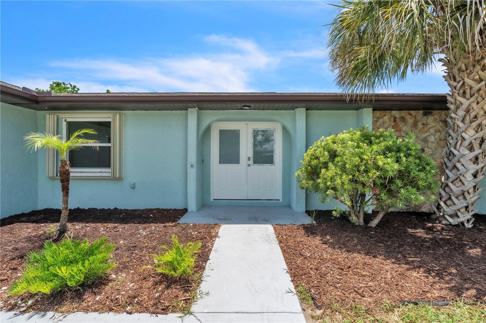 Image 3 of 31 For 22217 Olean Boulevard