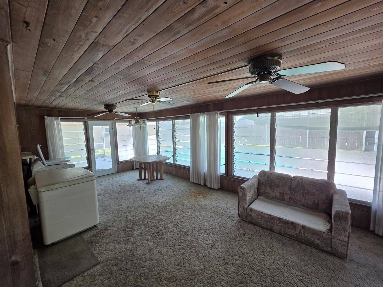 Image 4 of 24 For 1330 Rhodes Avenue