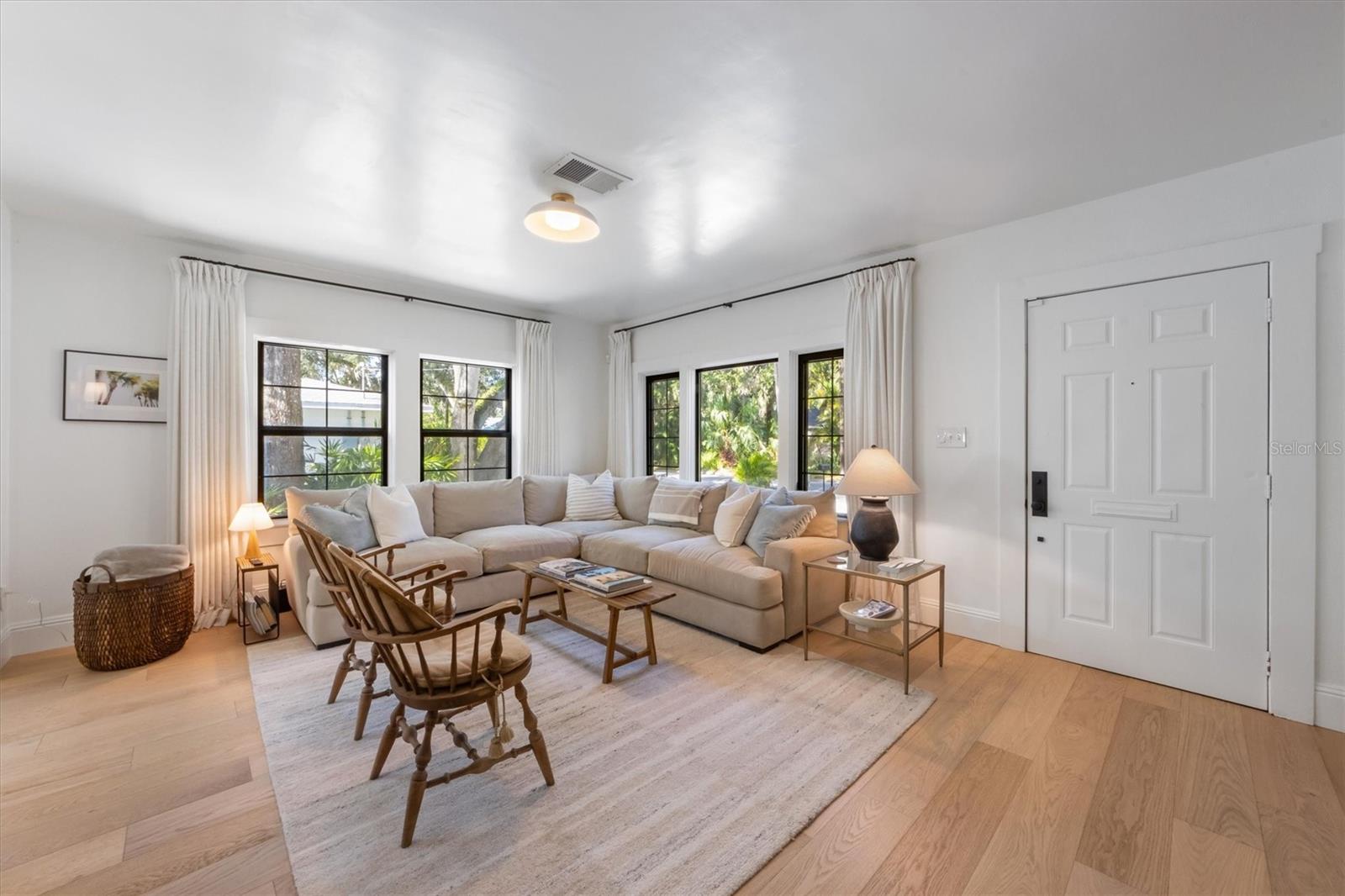 Image 3 of 21 For 124 28th Street Court Nw