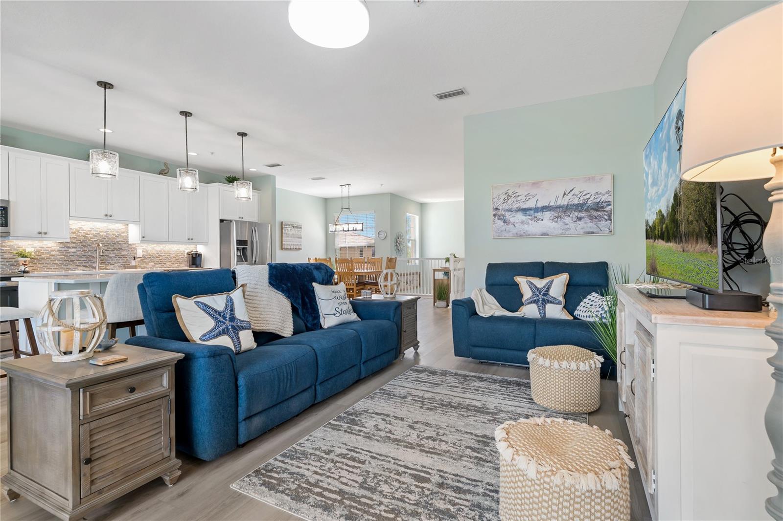Image 13 of 67 For 23253 Banbury Way
