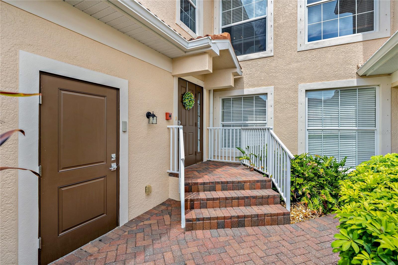 Image 6 of 67 For 23253 Banbury Way
