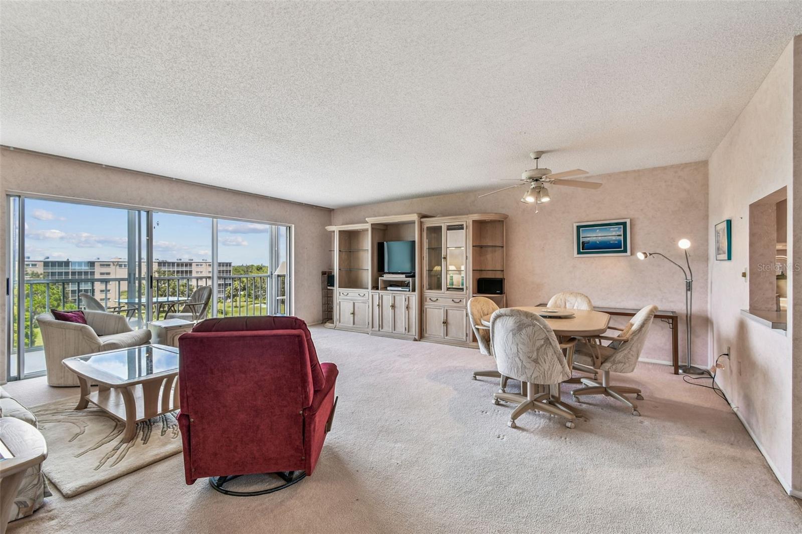 Image 15 of 62 For 3680 Ironwood Circle 606l