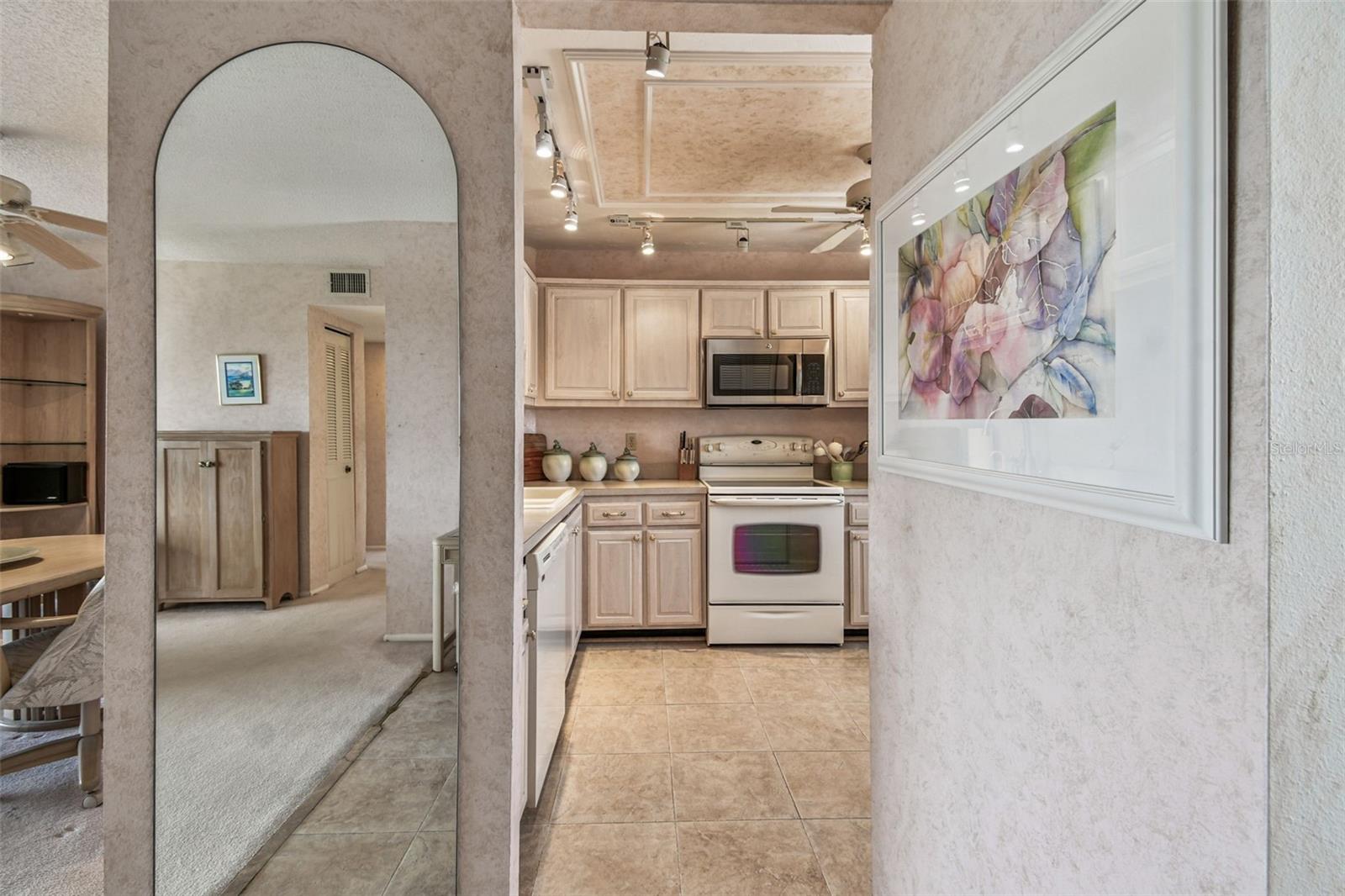 Image 16 of 62 For 3680 Ironwood Circle 606l