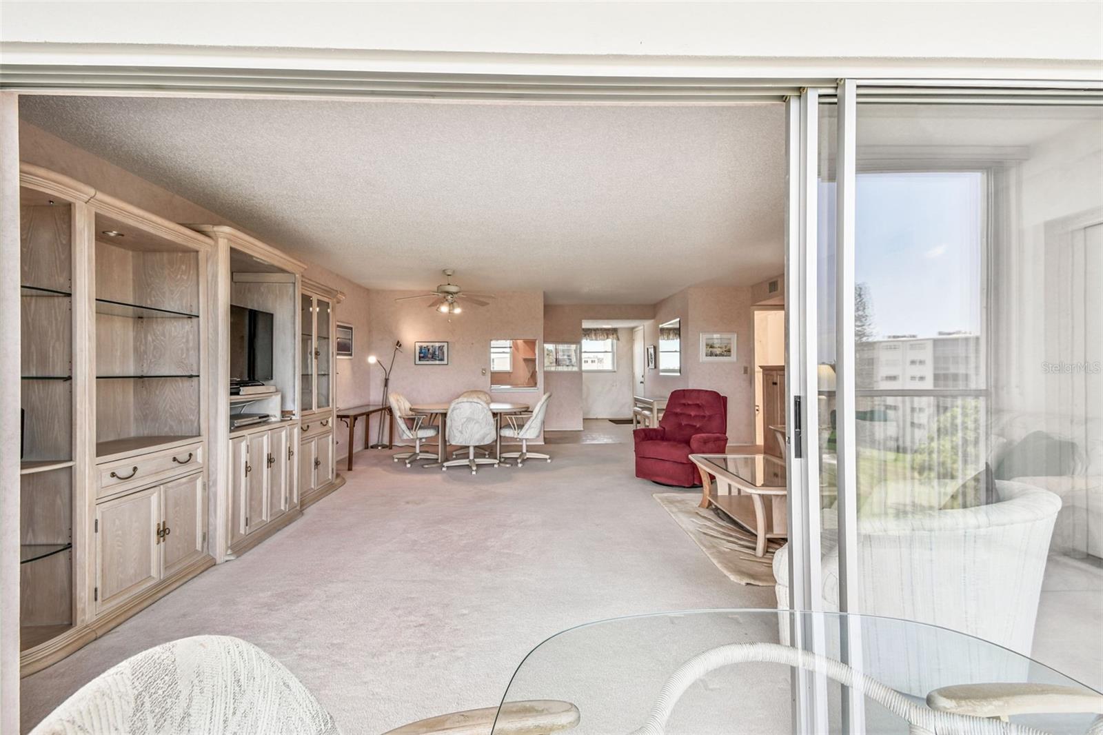Image 36 of 62 For 3680 Ironwood Circle 606l