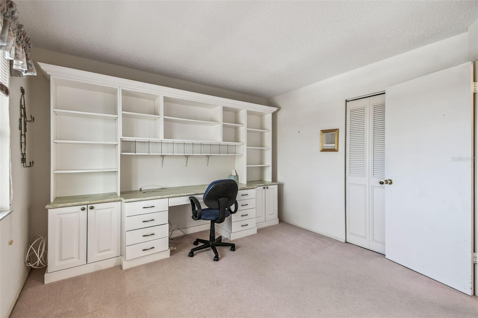 Image 41 of 62 For 3680 Ironwood Circle 606l