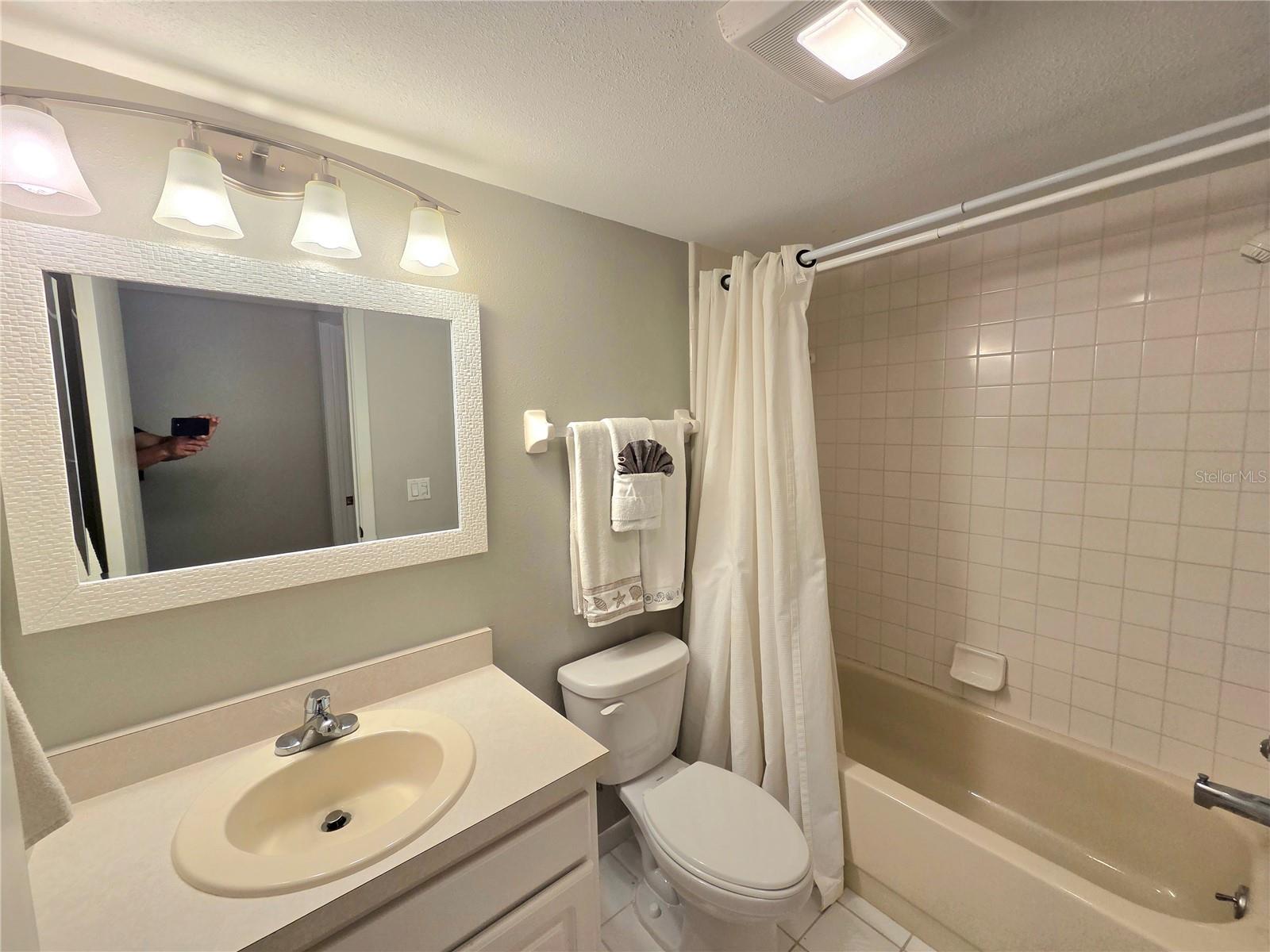 Image 24 of 26 For 3516 Richwood  51