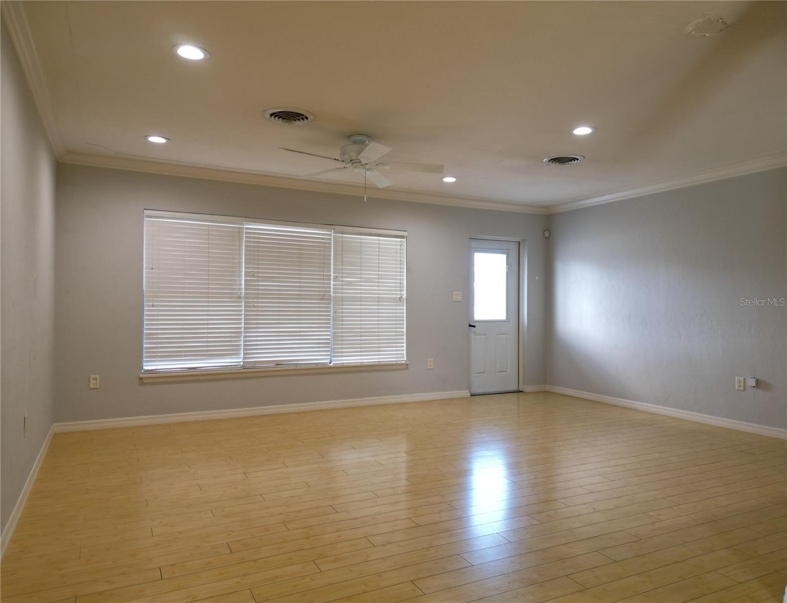 Image 3 of 17 For 3013 Jennings Drive