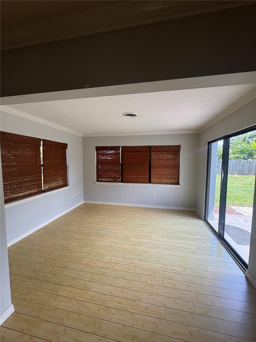 Image 6 of 17 For 3013 Jennings Drive
