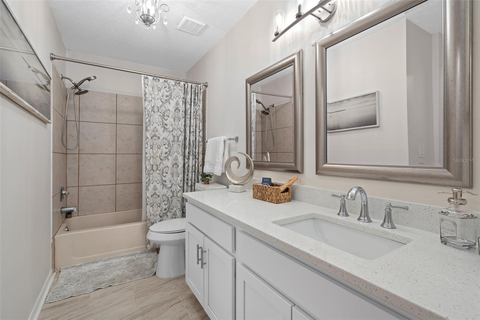 Image 20 of 26 For 670 Sandy Neck Lane 201