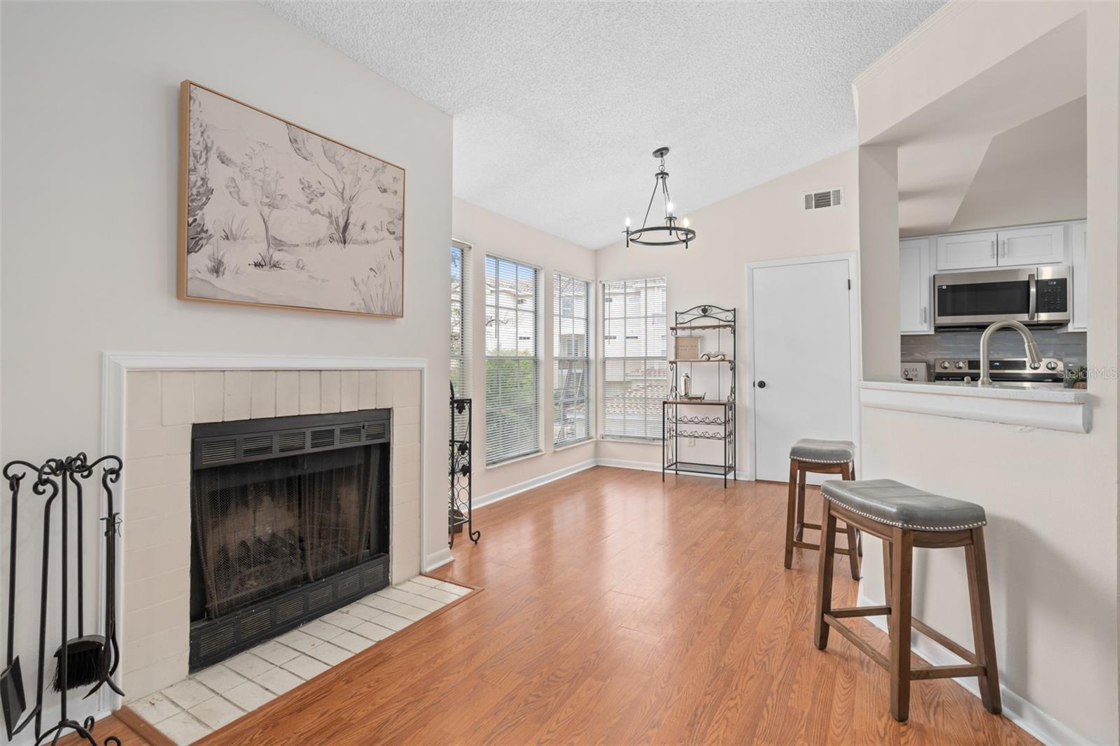 Image 7 of 26 For 670 Sandy Neck Lane 201
