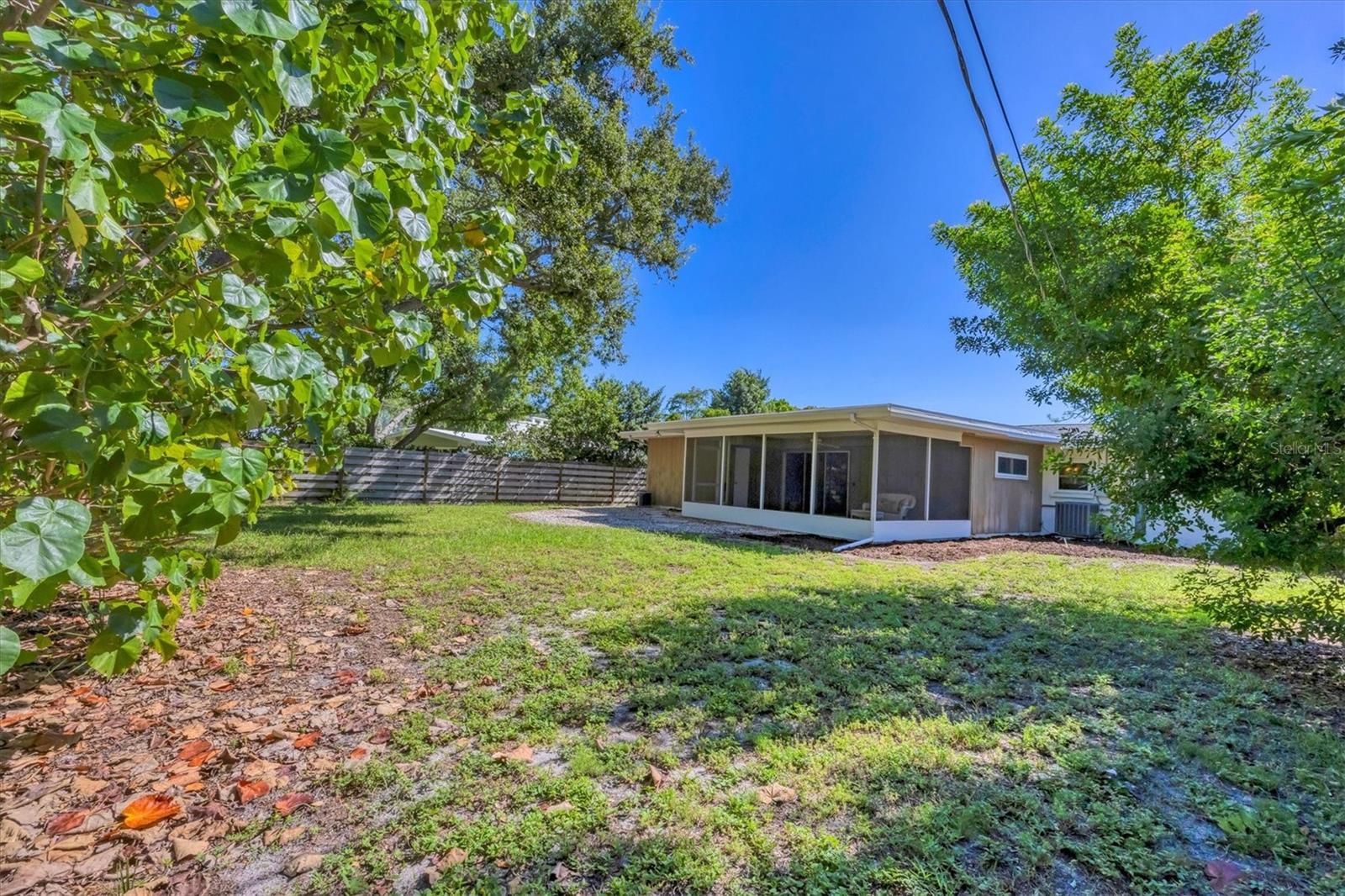 Image 35 of 43 For 5201 Stevens Drive