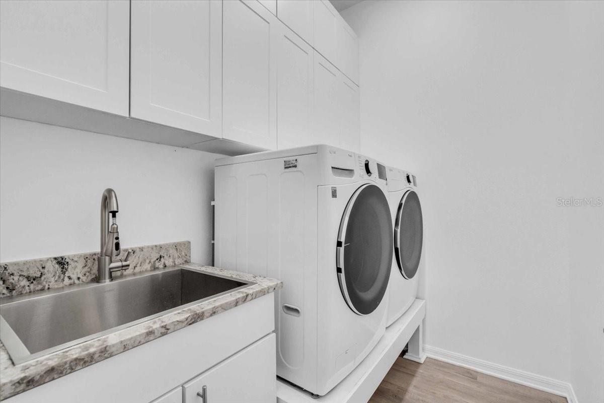 Image 33 of 71 For 1438 Brambling Court