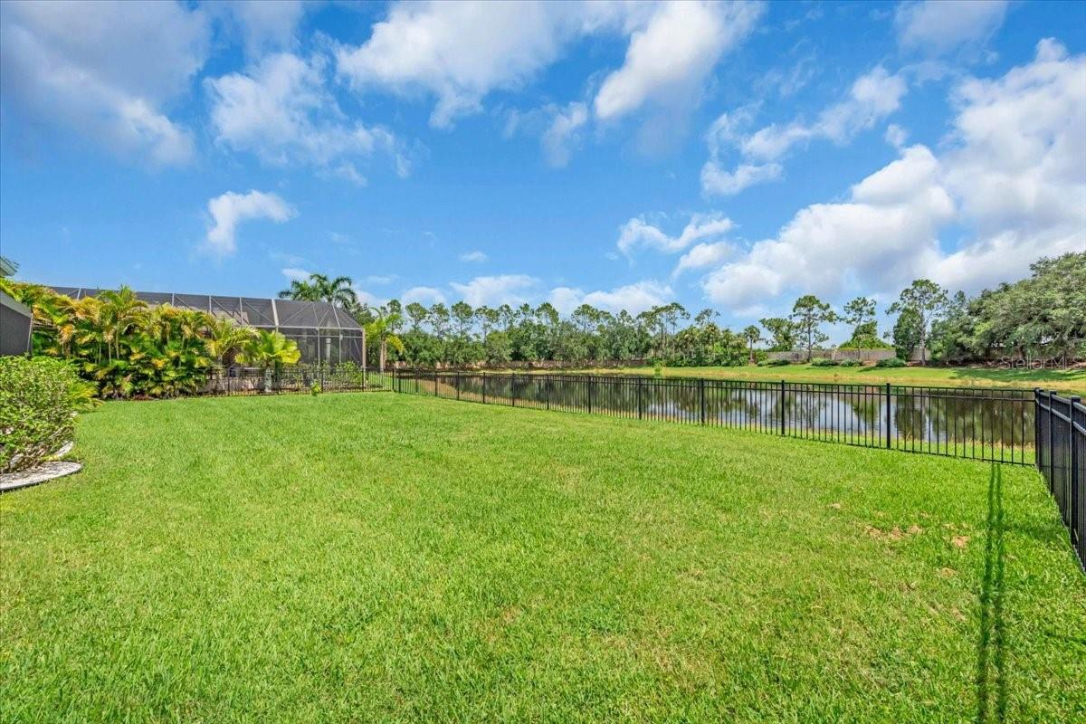 Image 4 of 71 For 1438 Brambling Court
