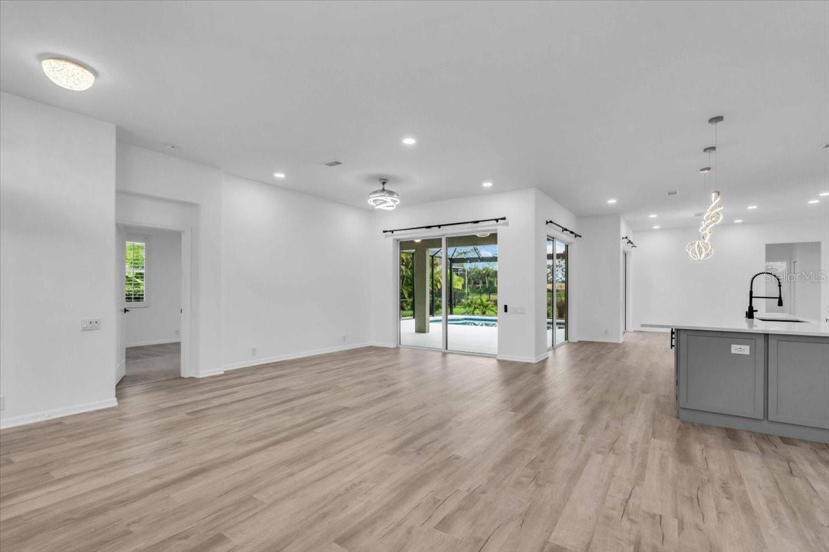 Image 8 of 71 For 1438 Brambling Court