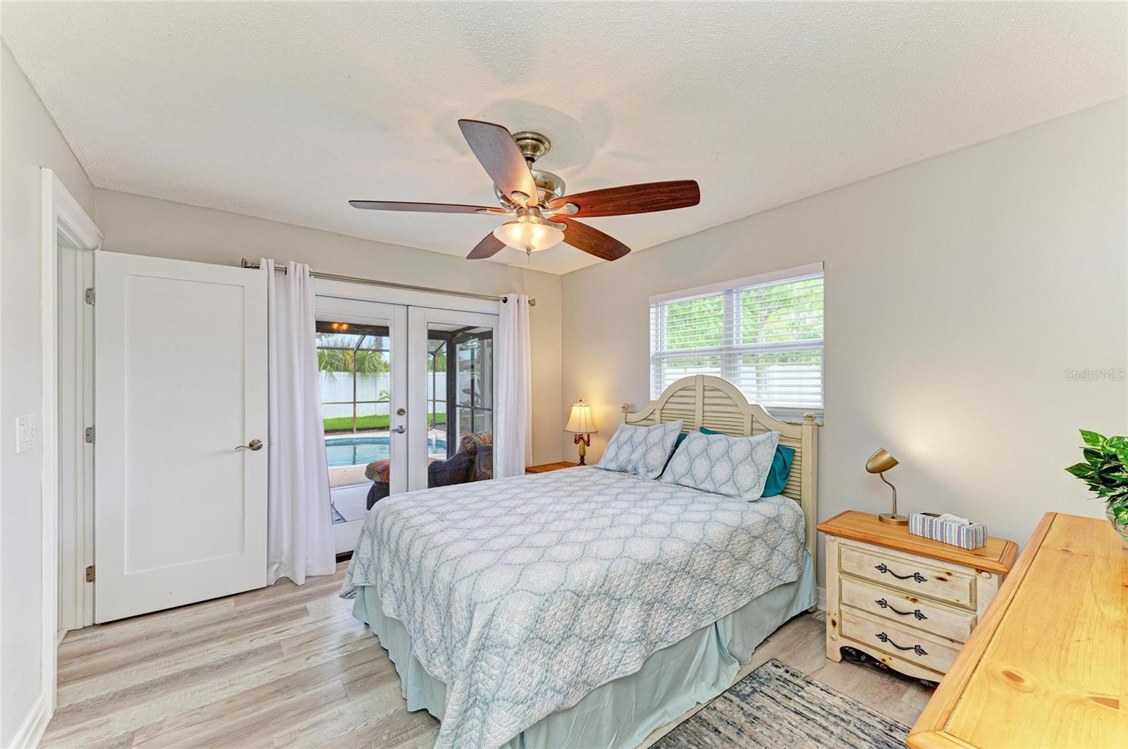 Image 15 of 44 For 2222 41st Street W